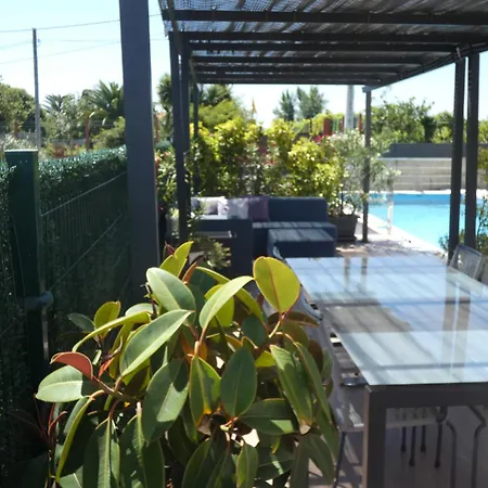 De Diseño Moderno En Сasa de vacaciones